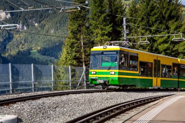 İsviçre, Wengen 'deki tren istasyonunda.