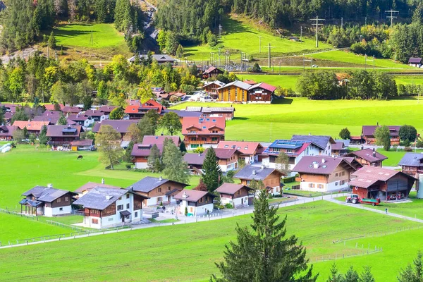 Кандерштег, панорама гор, Швейцария — стоковое фото