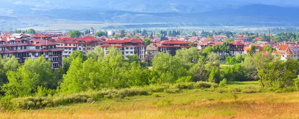 Банско летняя панорама города, Болгария — стоковое фото
