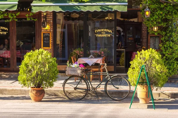 Taverne grecque à Kalambaka, Grèce — Photo