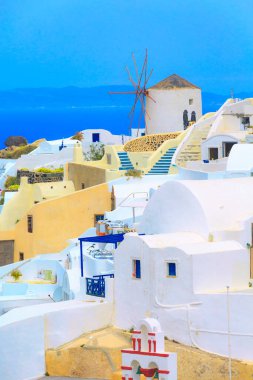 Yunanistan 'ın Santorini adasındaki Oia rüzgar gülü