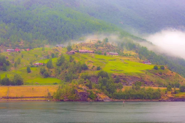 Норвезька сільська місцевість і зелені пагорби — стокове фото