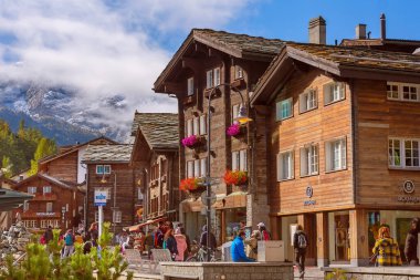 Zermatt, İsviçre sokak manzarası