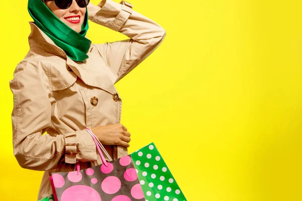 Mujer Compras Colores Otoñales — Foto de Stock