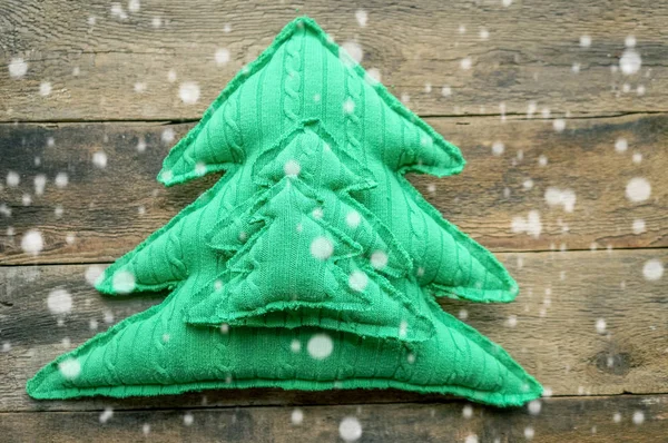 Christmas Tree Old Sweater Recycling Concept Winter Decoration Family Leisure — Stock Photo, Image