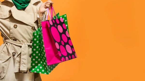 Felice Primavera Autunno Donna Dello Shopping Con Shopping Bags — Foto Stock