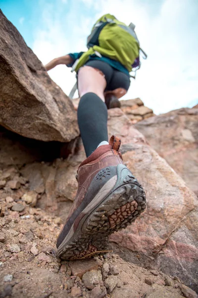 Hiker Trail Mountain — Stock Photo, Image