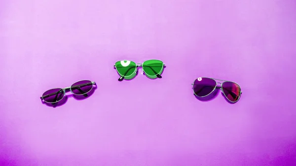 Variedad Gafas Sol Sobre Fondo Colorido — Foto de Stock