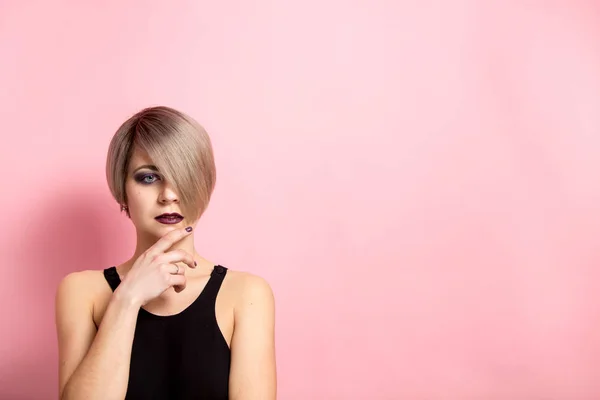 Portrait Young Beautiful Blonde Woman Short Hair Pink — Stock Photo, Image