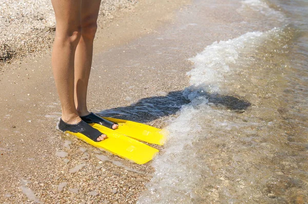 Active Vacation Sea Woman Legs Wearing Flippers Fins — Stock Photo, Image