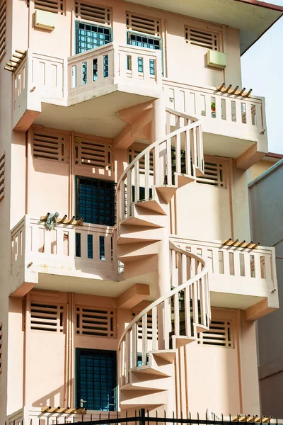 Спиральная Лестница Маленьком Квартале Индии Сингапуре — стоковое фото
