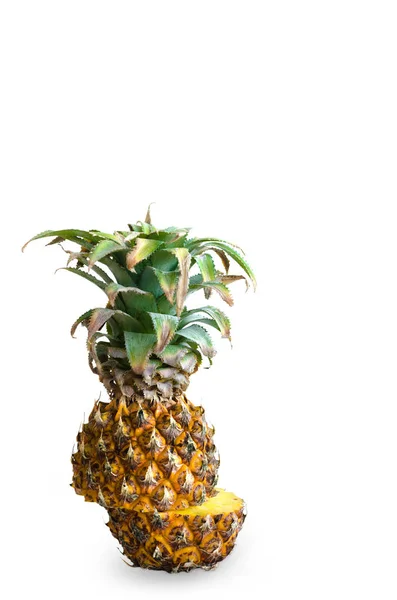 Celá Zralý Ananas Izolovaných Bílém Pozadí — Stock fotografie