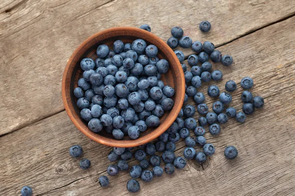 Fresh Blueberry on wooden background, close up — Stock Photo, Image