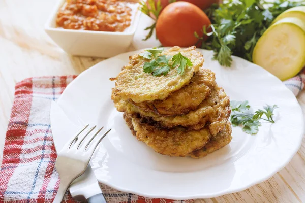 Squash fried fritters. Vegetable pancake, vegetarian food. — Stock Photo, Image