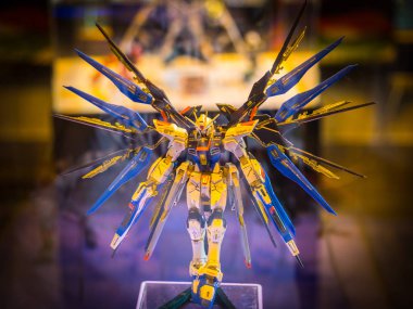 Chonburi, Tayland-1 Mayıs 2017: Kodomo 'daki Gundam anime figürü J-Park ' t a Merhaba 1 Mayıs 2017. J-Park Sriracha, Tayland. Anime Japonya 'da animasyon veya karikatür popüler bir türüdür.