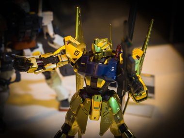 Chonburi, Tayland-1 Mayıs 2017: Kodomo 'daki Gundam anime figürü J-Park ' t a Merhaba 1 Mayıs 2017. J-Park Sriracha, Tayland. Anime Japonya 'da animasyon veya karikatür popüler bir türüdür.