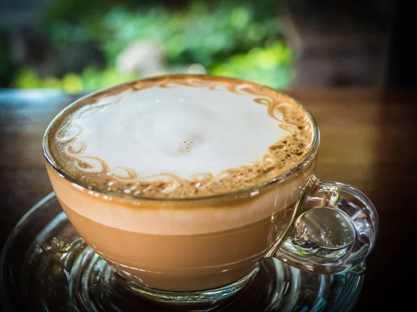 Ahşap Masada Yan Görünüm Latte Sanat Kahve — Stok fotoğraf