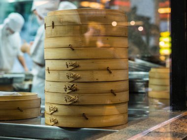 Dim sum vapurları sepetleri, bir Çin restoranı