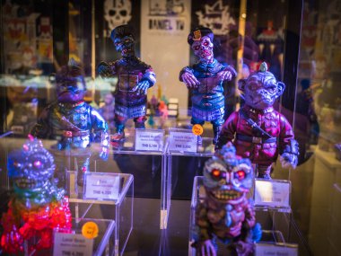 Bangkok - 6,2017 olabilir: karikatür rakam Tayland oyuncak Expo 2017 kutluyor 5 yıl dönümü 6 Mayıs 2017 Centralworld giriş, ücretsiz, Bangkok, Tayland.