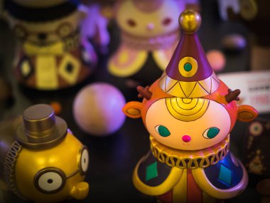 Bangkok - 6,2017 olabilir: karikatür rakam Tayland oyuncak Expo 2017 kutluyor 5 yıl dönümü 6 Mayıs 2017 Centralworld giriş, ücretsiz, Bangkok, Tayland.