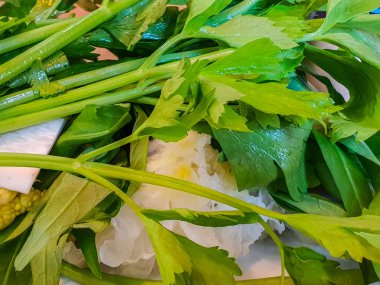 Plaka içinde Focus Kereviz kapatın