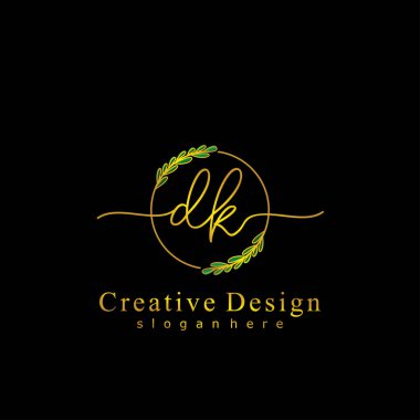 İlk logo kavramının ilk DK el yazısı.