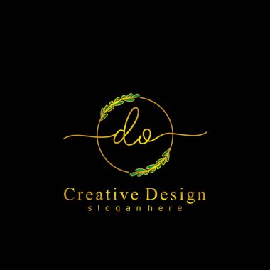 İlk logo kavramının başlangıçtaki DO el yazısı.