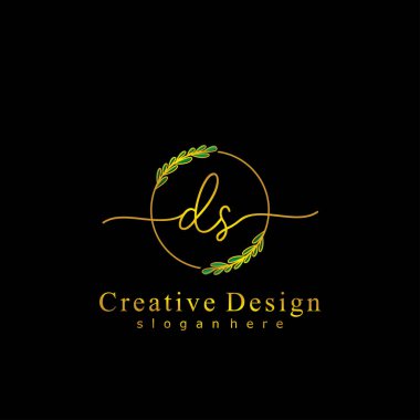 İlk logo kavramının DS el yazısı.