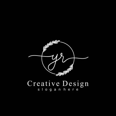 İlk logo kavramının YR el yazısı.