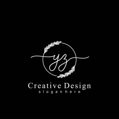 İlk logo kavramının YZ el yazısı.