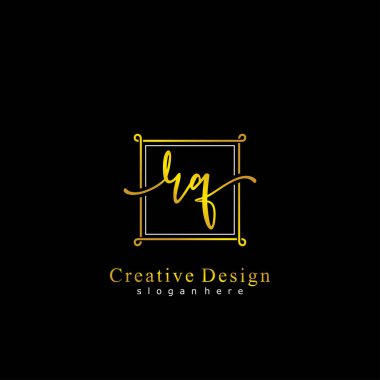 İlk logo kavramının QRInitial el yazısı.