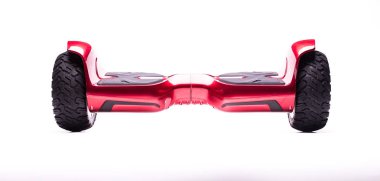 Kendini beyaz arka plan üzerinde elektrik kaykay akıllı Scooter Dengeleme Hoverboard çift tekerlek yakın çekim