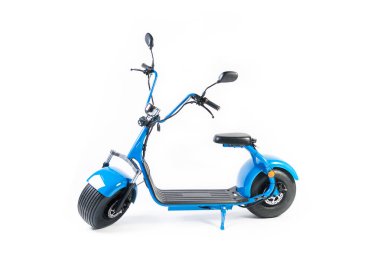 Kendini beyaz arka plan üzerinde elektrik kaykay akıllı Scooter Dengeleme Hoverboard çift tekerlek yakın çekim