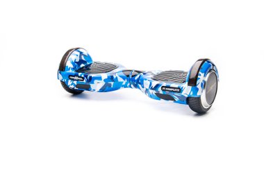 Kendini beyaz arka plan üzerinde elektrik kaykay akıllı Scooter Dengeleme Hoverboard çift tekerlek yakın çekim