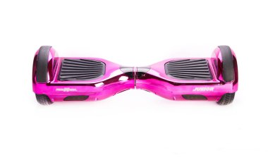 Kendini beyaz arka plan üzerinde elektrik kaykay akıllı Scooter Dengeleme Hoverboard çift tekerlek yakın çekim