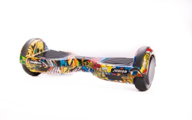 Kendini beyaz arka plan üzerinde elektrik kaykay akıllı Scooter Dengeleme Hoverboard çift tekerlek yakın çekim