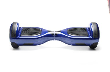 Kendini beyaz arka plan üzerinde elektrik kaykay akıllı Scooter Dengeleme Hoverboard çift tekerlek yakın çekim