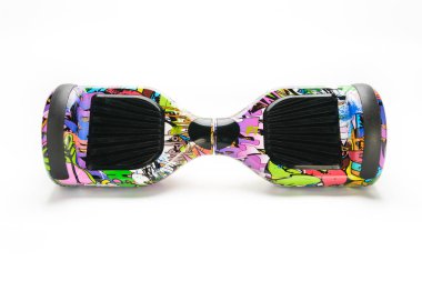 Kendini beyaz arka plan üzerinde elektrik kaykay akıllı Scooter Dengeleme Hoverboard çift tekerlek yakın çekim