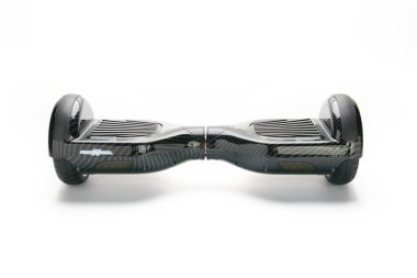 Kendini beyaz arka plan üzerinde elektrik kaykay akıllı Scooter Dengeleme Hoverboard çift tekerlek yakın çekim