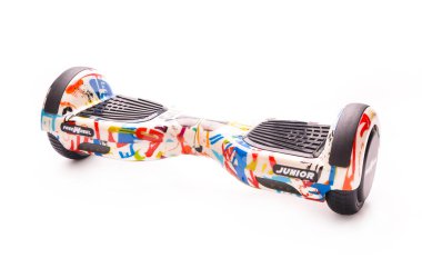 Kendini beyaz arka plan üzerinde elektrik kaykay akıllı Scooter Dengeleme Hoverboard çift tekerlek yakın çekim