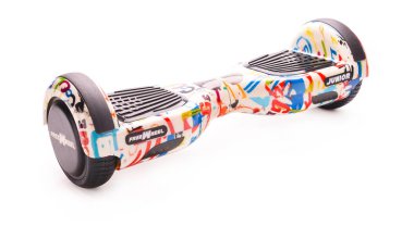 Kendini beyaz arka plan üzerinde elektrik kaykay akıllı Scooter Dengeleme Hoverboard çift tekerlek yakın çekim