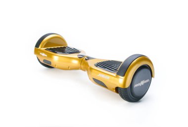 Kendini beyaz arka plan üzerinde elektrik kaykay akıllı Scooter Dengeleme Hoverboard çift tekerlek yakın çekim
