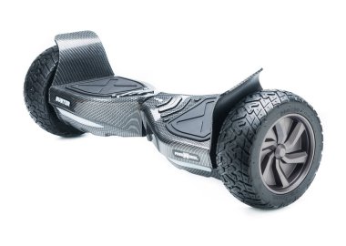 Kendini beyaz arka plan üzerinde elektrik kaykay akıllı Scooter Dengeleme Hoverboard çift tekerlek yakın çekim