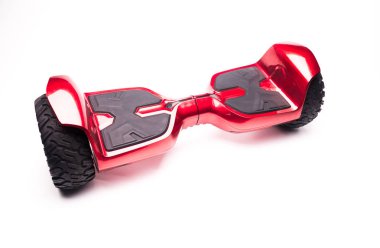 Kendini beyaz arka plan üzerinde elektrik kaykay akıllı Scooter Dengeleme Hoverboard çift tekerlek yakın çekim