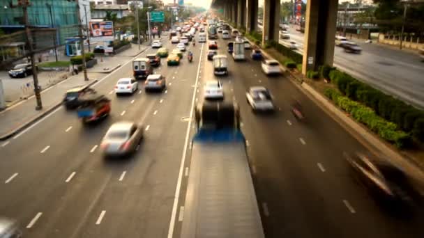 黄昏时高速公路交通堵塞 — 图库视频影像
