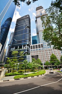 Singapur 'da gökdelenler gökyüzüne karşı