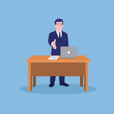 Bir iş adamı elinde dizüstü bilgisayarla masanın başında duruyor, el sıkışmak için elini uzatıyor, profesyonel bir ortamda.