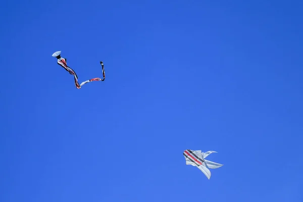 Kite Balinês Tradicional Crianças Balinesas Brincam Com Pipas — Fotografia de Stock