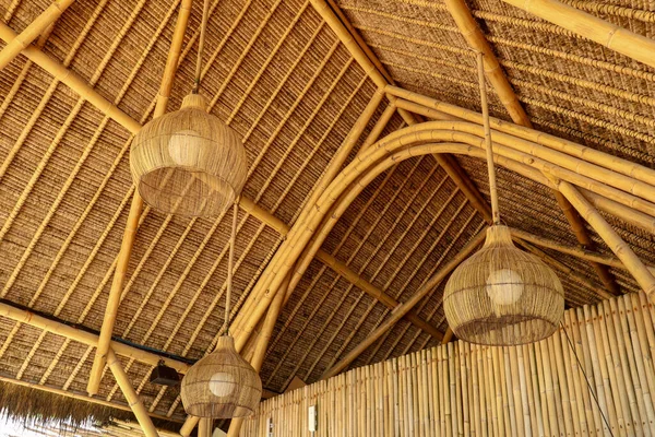 Kronleuchter Traditionellen Stil Aus Rattanholz Ökologisches Haus Aus Natürlichen Materialien — Stockfoto
