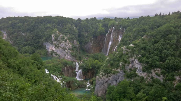 Adembenemend Uitzicht Watervallen Het Nationaal Park Plitvice Meren Kroatië — Stockfoto